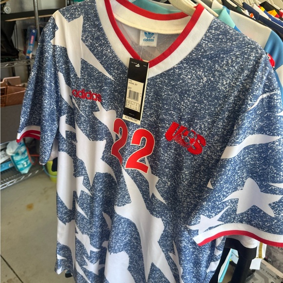 Retro and 2025 Jerseys!! - Picture 7 of 16